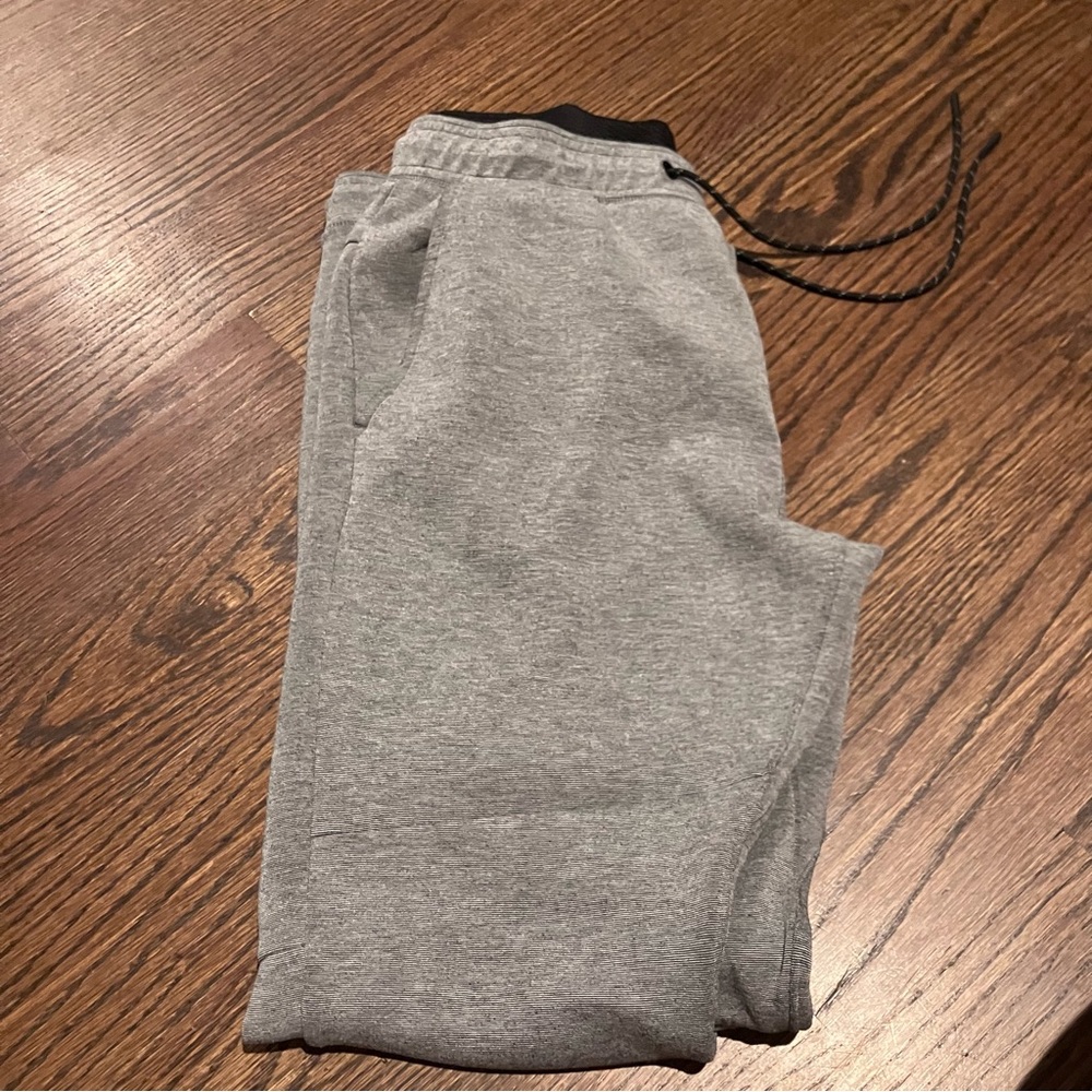 American Eagle Joggers, men’s small, gray